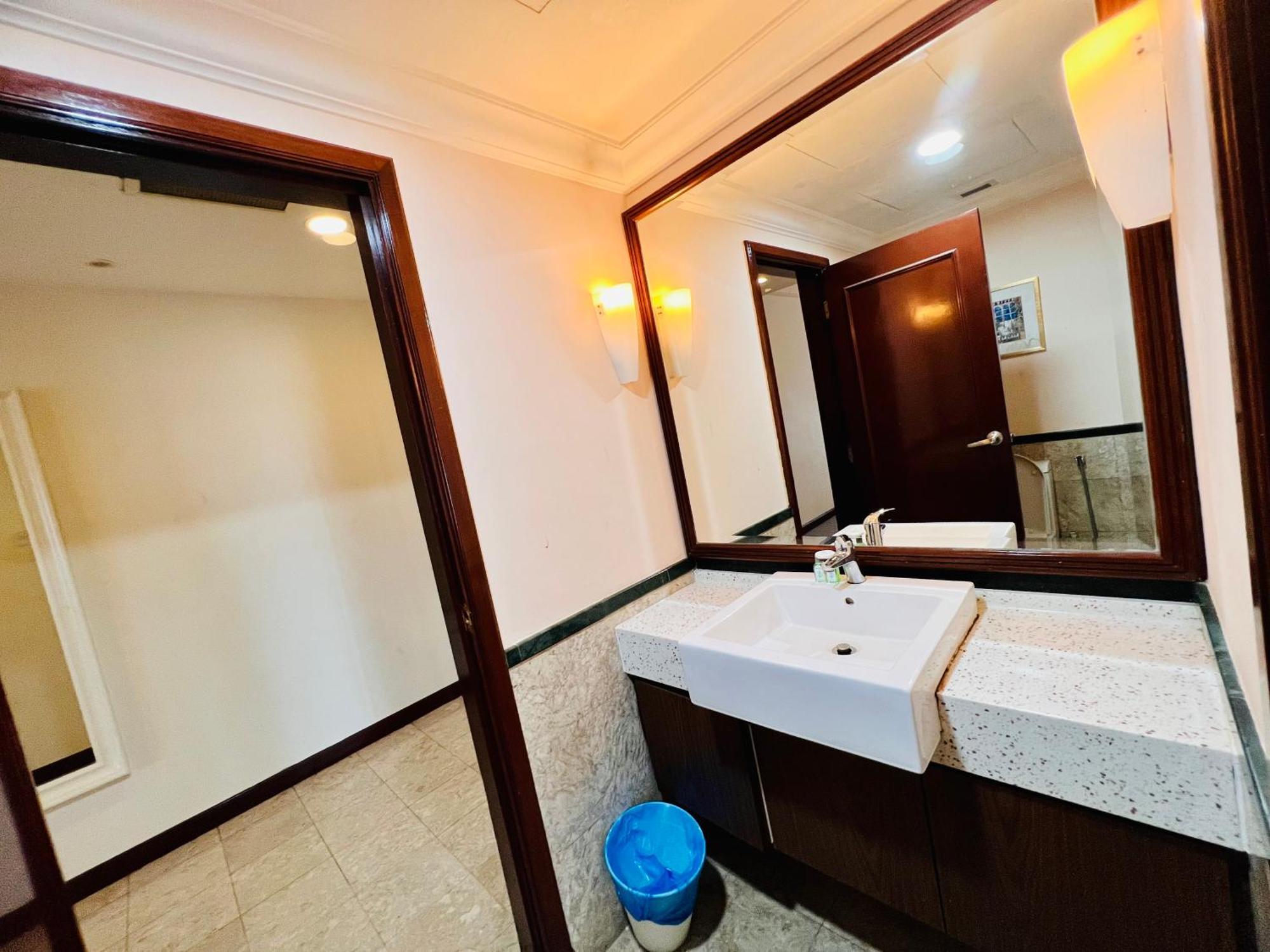 Regal Residences At Berjaya Times Square Kuala Lumpur Exterior foto